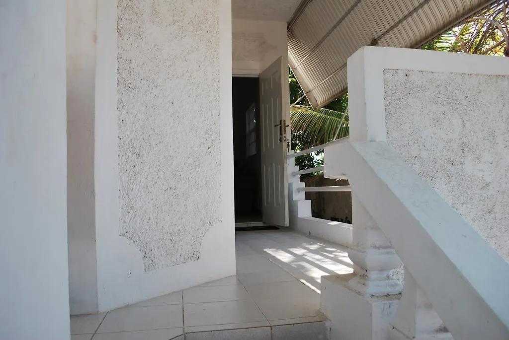The Riverview Hotel Kingston Apartment